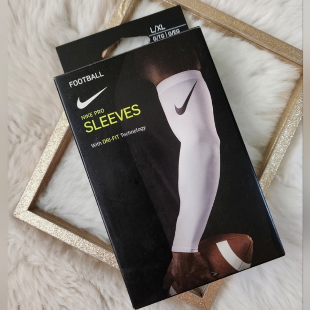 ❌️SOLD❌️NWT☄️Nike Pro Dri Fit Compression Football Arm Sleeves Men's